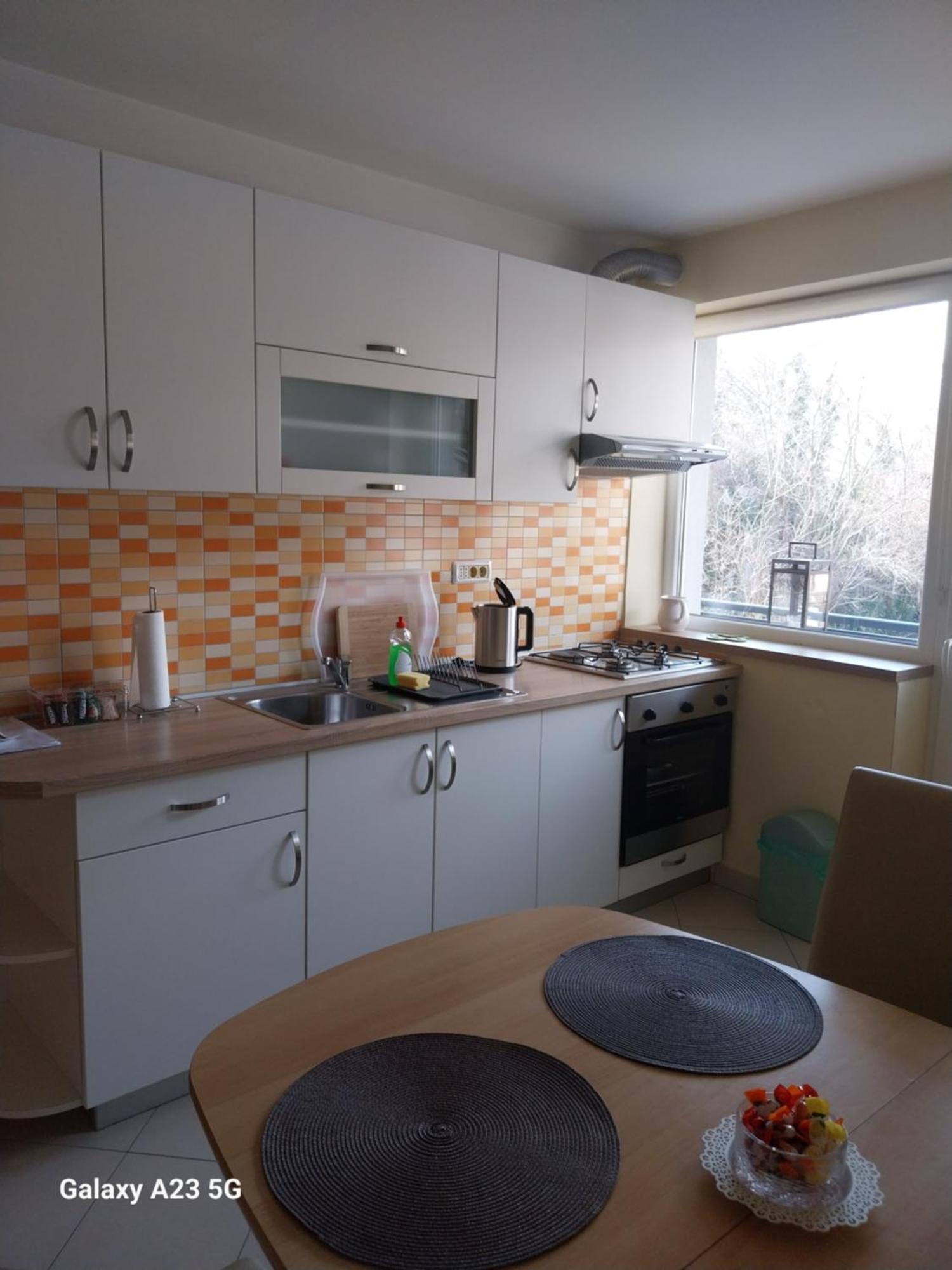 Apartman Bloom Осиек Экстерьер фото