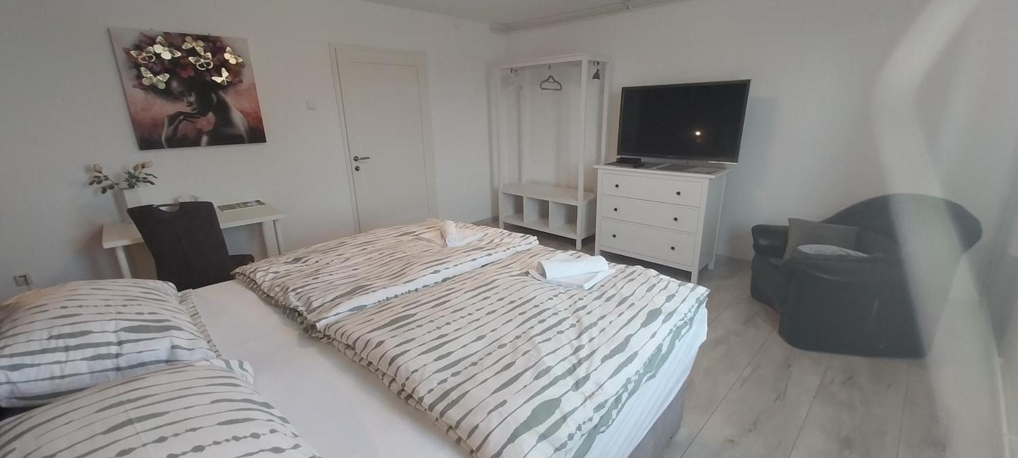 Apartman Bloom Осиек Экстерьер фото